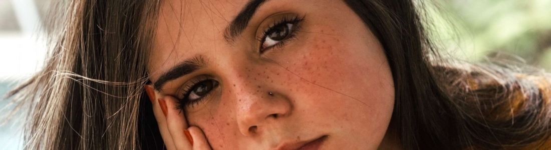 Dites adieu aux poches sous les yeux